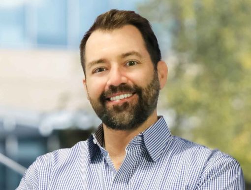 Headshot of Nouhad Husseini.