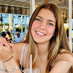  Alice Campbell, daughter